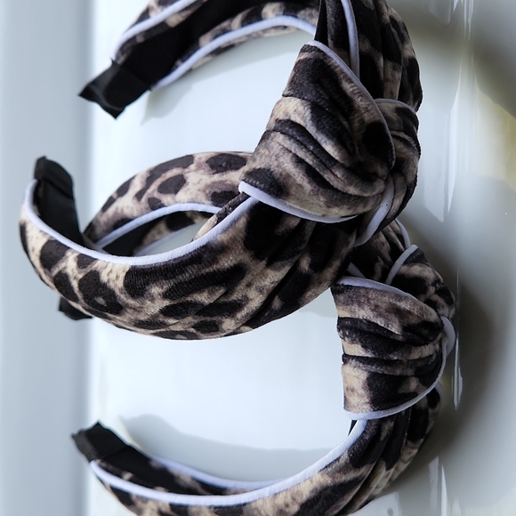 New Leopard Print Makeup/Skincare Headband - Picture 3 of 7